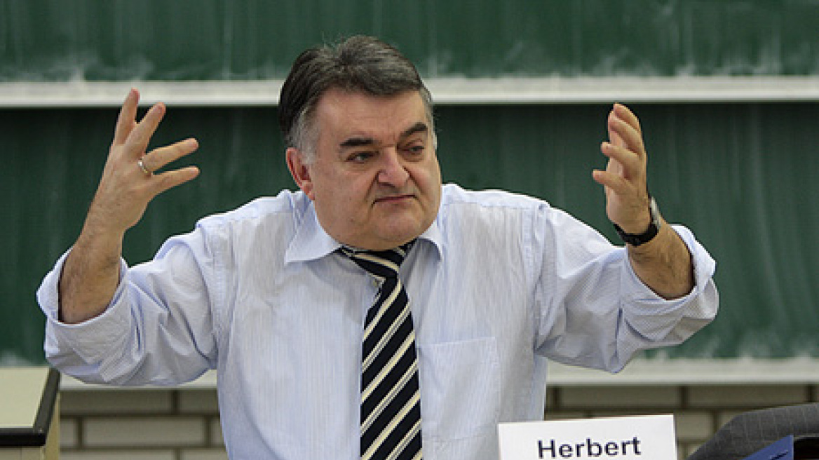 «Αριστερο-χαοτικός» ο Τσίπρας λέει Γερμανός ευρωβουλευτής