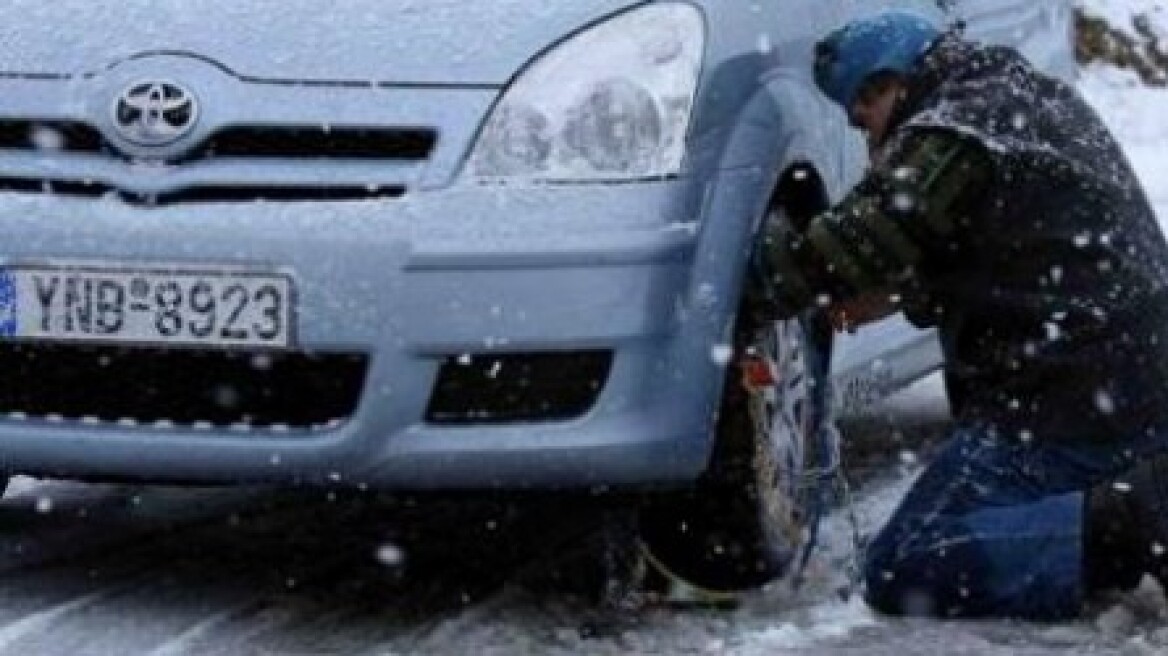 Κρήτη: Έκλεισαν οι δρόμοι από τον χιονιά