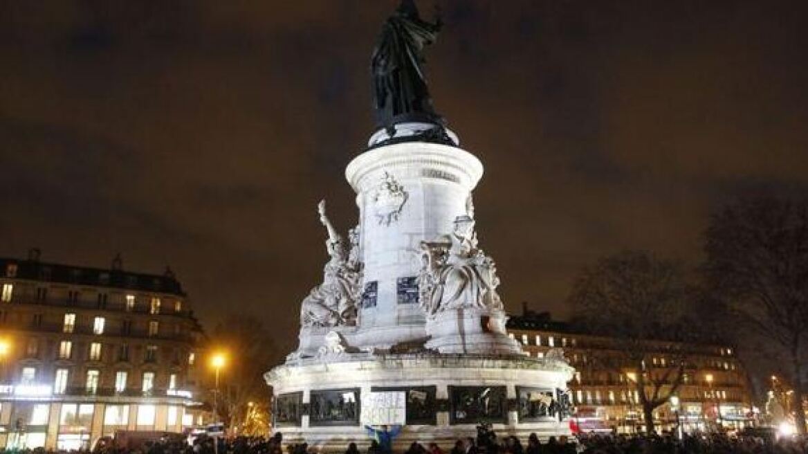 Χιλιάδες Γάλλοι και απόψε στους δρόμους για το μακελειό στο Charlie Hebdo