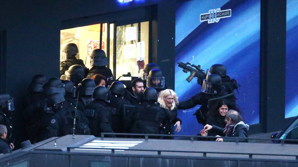 Παρίσι: Τριάντα άνθρωποι γλίτωσαν επειδή κρύφτηκαν στο ψυγείο