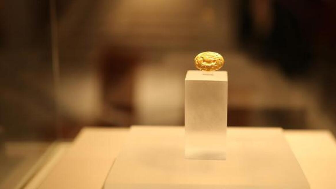 Το δαχτυλίδι του Θησέα βγήκε από τις αποθήκες του Εθνικού Αρχαιολογικού Μουσείου