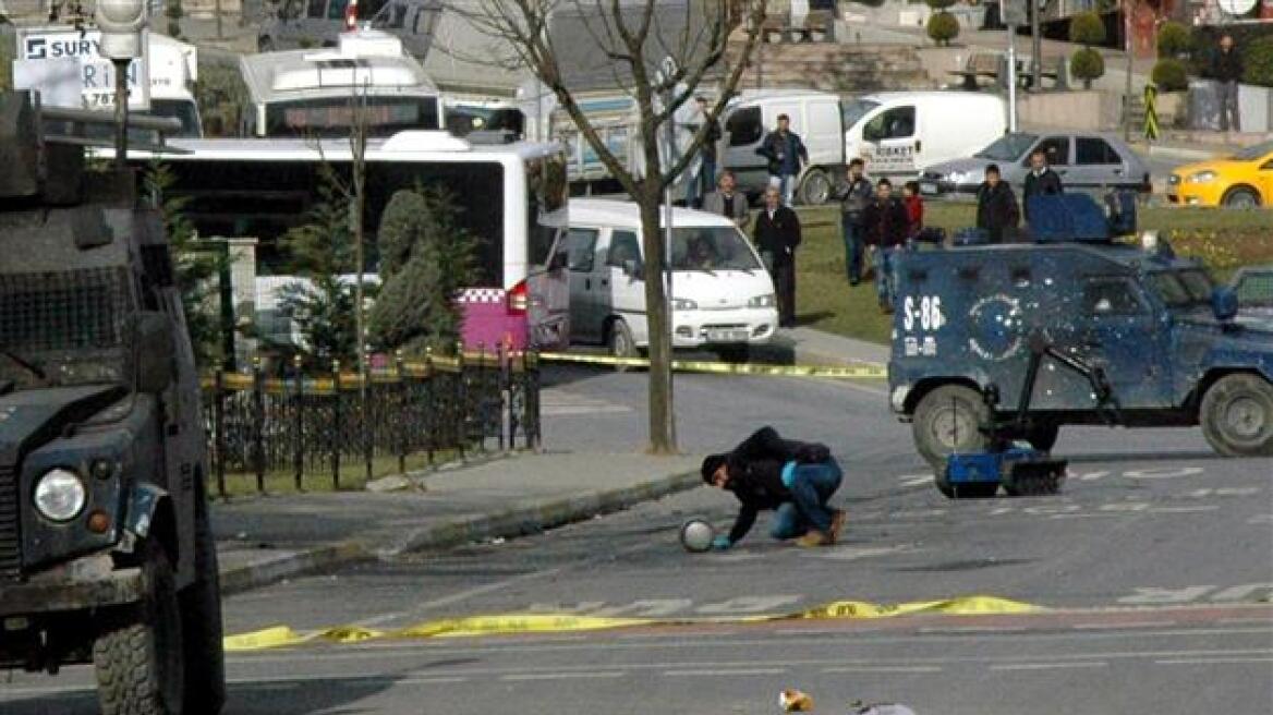 Τρεις βόμβες στην Κωνσταντινούπολη - Η μία εξερράγη