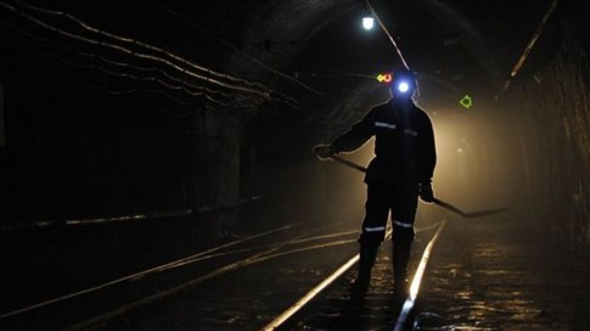 Σχεδόν 500 ανθρακωρύχοι έχουν εγκλωβιστεί στην ανατολική Ουκρανία