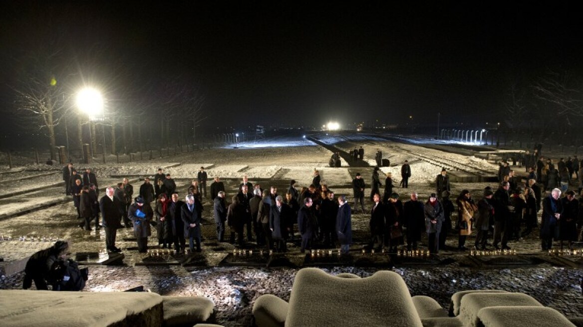 Φωτογραφίες: Οι επιζήσαντες του Άουσβιτς επέστρεψαν στον τόπο του μαρτυρίου τους