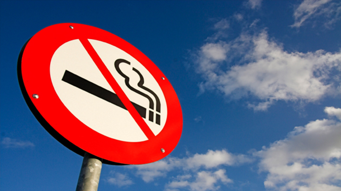 Αυστραλία: Απαγόρευουν το κάπνισμα και στα μπαλκόνια!