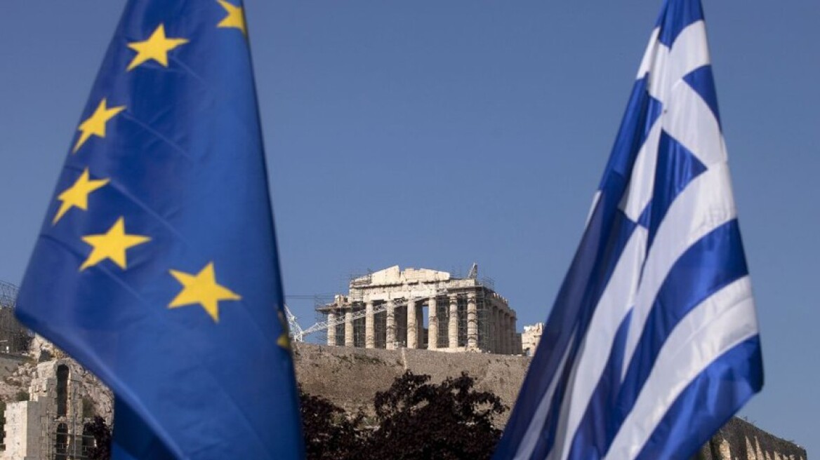 Guardian για το χρέος: Ο συμβιβασμός Ελλάδας και Ευρώπης είναι η λύση