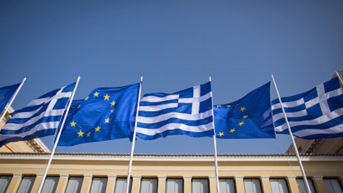 Bloomberg View: Δώστε στην Ελλάδα μία ευκαιρία