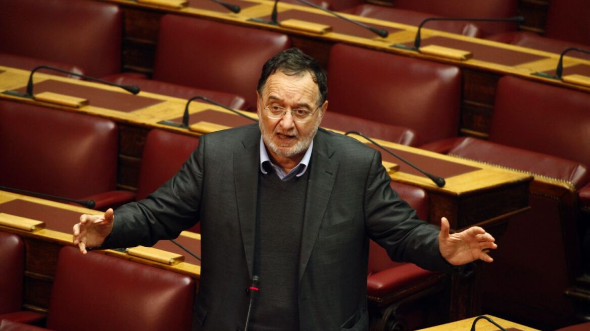 Βουλή: «Πιστός αντιπολιτευόμενος» ο Λαφαζάνης - Ζήτησε τροποποίηση σε ψηφοφορία