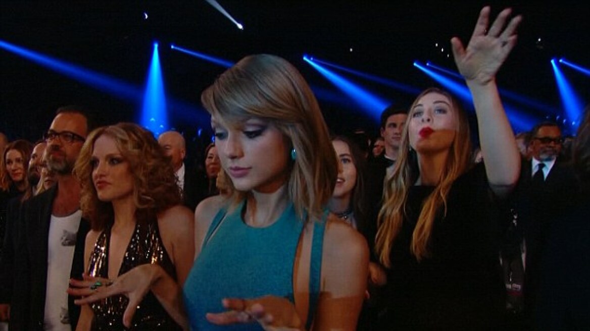 Taylor Swift: Δεν σταμάτησε να τραγουδάει και να χορεύει