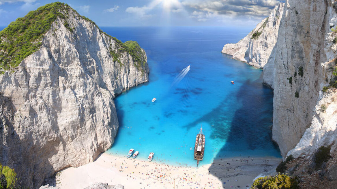 Telegraph: Αυτά είναι τα 19 καλύτερα νησιά της Ελλάδας 