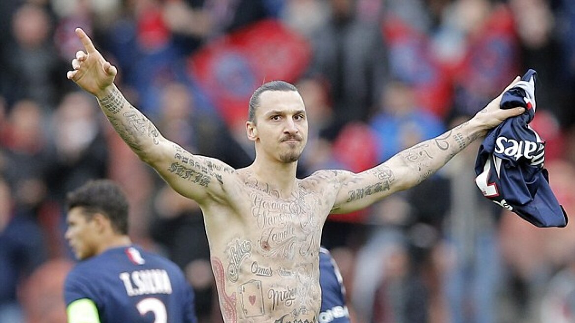 Zlatan Ibrahimovic: «Χτύπησε» τατουάζ με 50 ονόματα ανθρώπων που υποφέρουν από την πείνα 