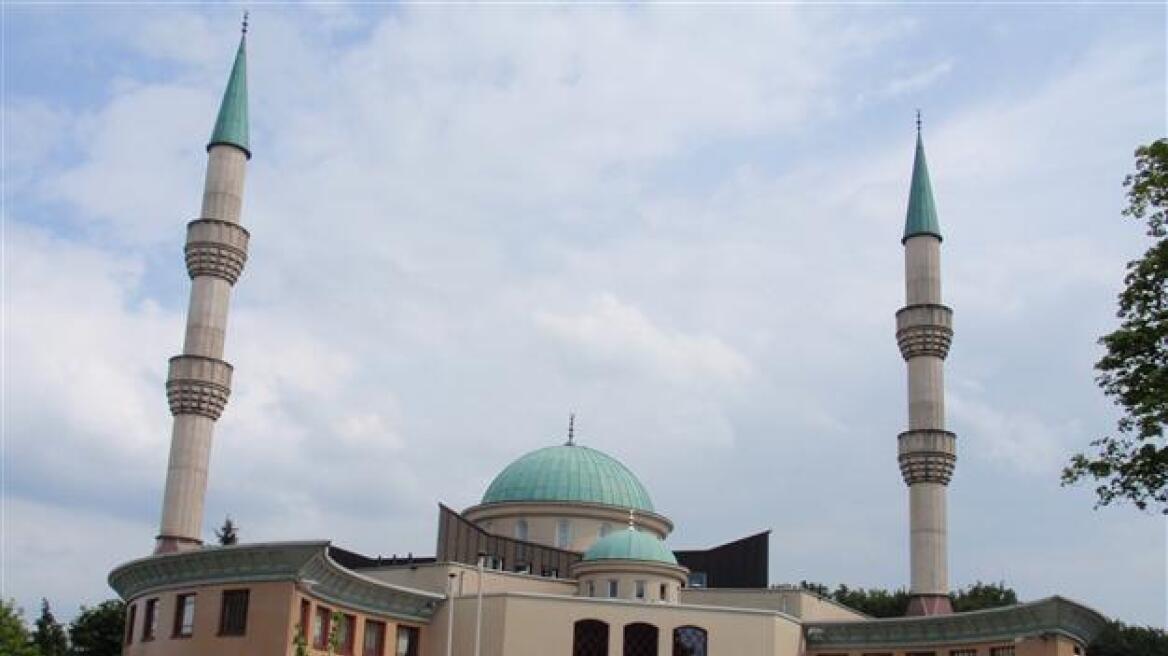 Ολλανδία: Βουλευτής ζητά να κλείσουν τα τζαμιά