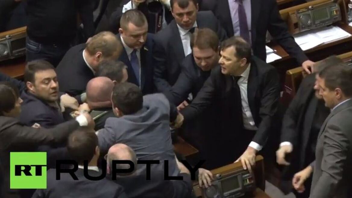 Ουκρανία: Οι διαφορές στη Βουλή θα λύνονται μέσα σε... ρινγκ
