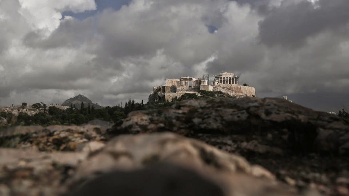 Αλλάζει το σκηνικό του καιρού: Πού έρχονται βροχές και καταιγίδες 