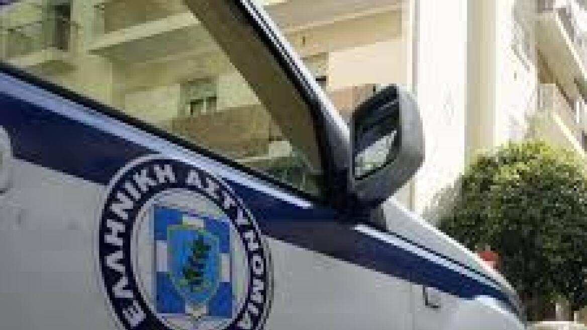 Έκλεβαν φορτηγά και τα έκρυβαν στην εθνική οδό