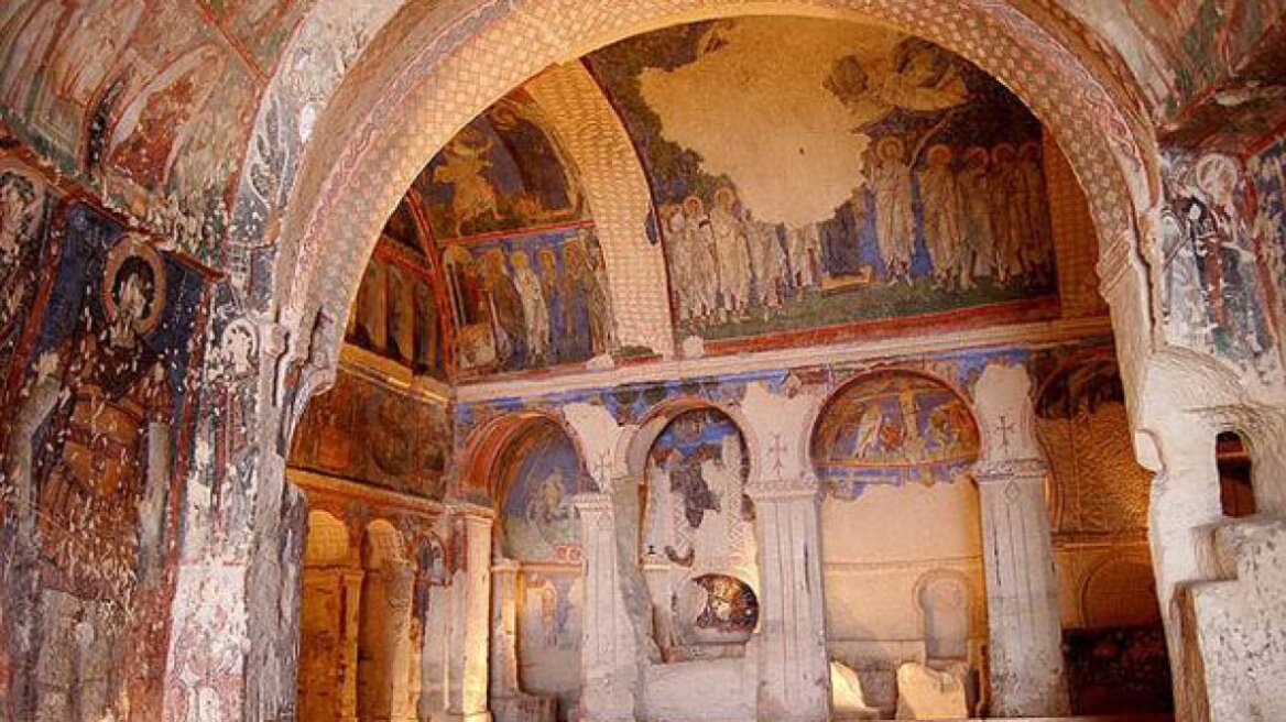 Κύπρος: Επαναπατρίζονται εκκλησιαστικά αντικείμενα από Τούρκο αρχαιοκάπηλο