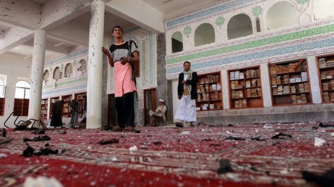 Υεμένη: 137 νεκροί μετά από επιθέσεις αυτοκτονίας σε τζαμιά