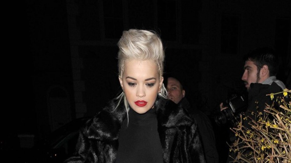 Rita Ora: Πώς... κρίνετε την εμφάνιση μιας κριτή (του Voice);