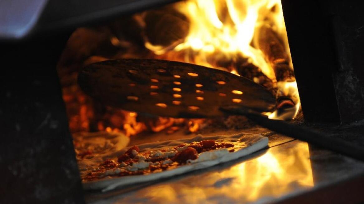 Υποψήφια για έργο παγκόσμιας πολιτιστικής κληρονομίας η... πίτσα ναπολιτάνα! 