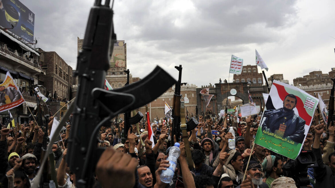 Έτοιμες οι χερσαίες δυνάμεις για επίθεση κατά των Χούτι, λέει εκπρόσωπος του στρατού της Σαουδικής Αραβίας