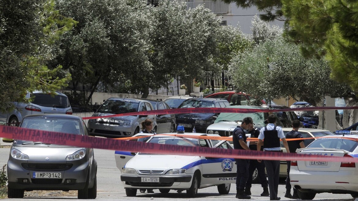 Εισαγγελία Θεσσαλονίκης αλά... CSI: Δύο χρόνια μετά ανακάλυψαν ότι συγγενής δολοφόνησε γιαγιά και εγγονή