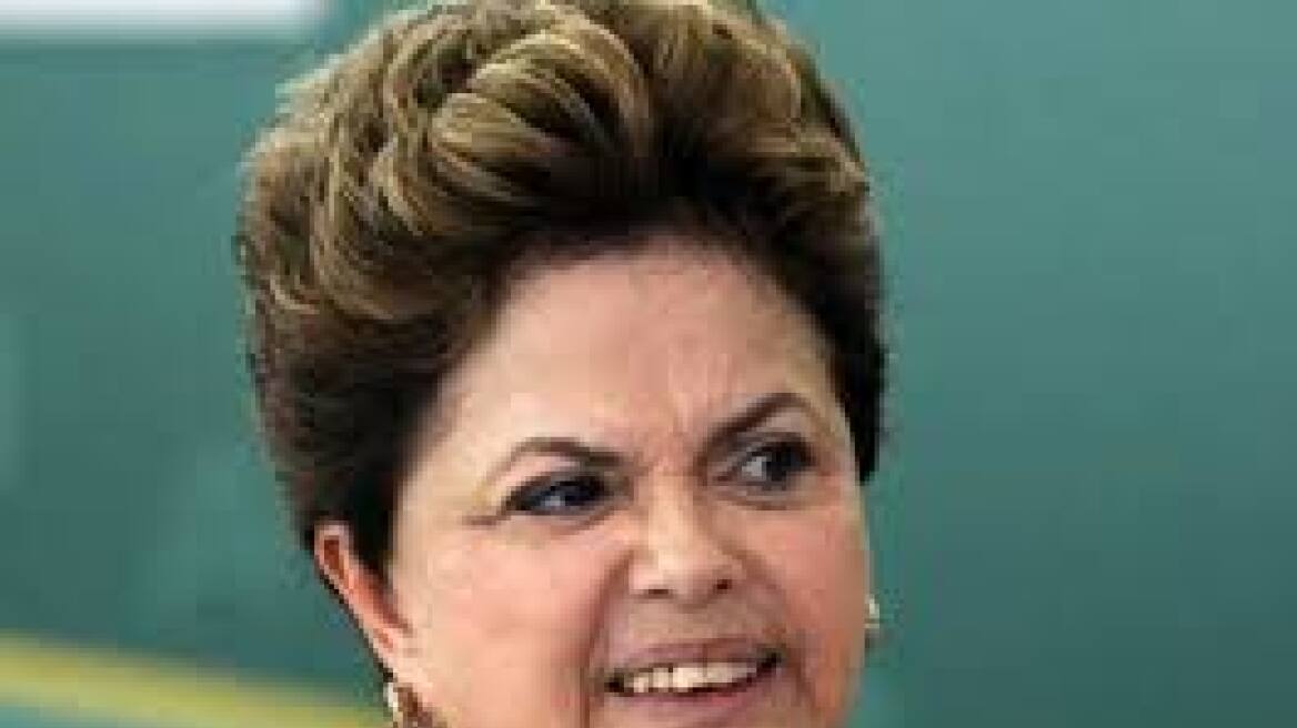 Βραζιλία: Όλο και πιο ανεπιθύμητη η Ρούσεφ