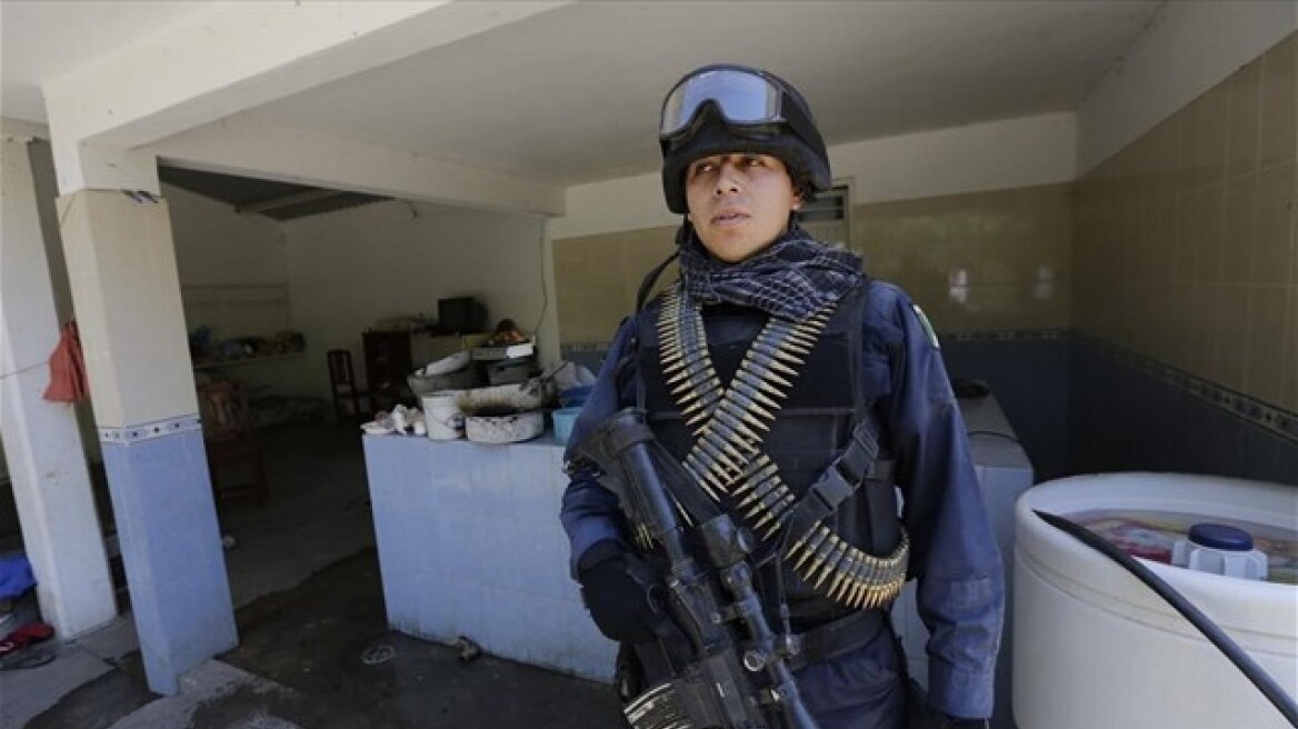 Τουλάχιστον 15 αστυνομικοί νεκροί σε ενέδρα συμμορίας στο Μεξικό 