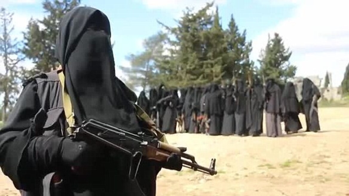 Αποκαλυπτικό βίντεο: Το Ισλαμικό Κράτος εκπαιδεύει τζιχαντίστριες!