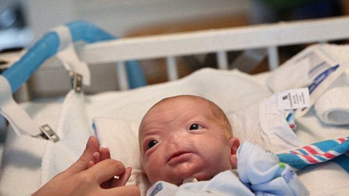 Το Facebook «κατέβασε» φωτογραφίες νεογέννητου επειδή δεν είχε... μύτη!