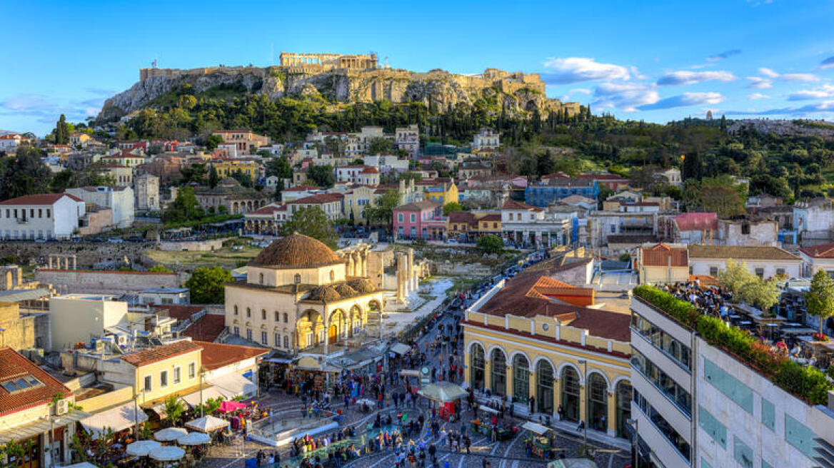 FT: Η Αθήνα θυμίζει τις τελευταίες ημέρες της Πομπηίας
