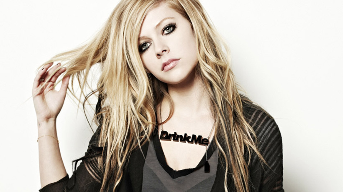  Avril Lavigne: «Φοβήθηκα για τη ζωή μου»
