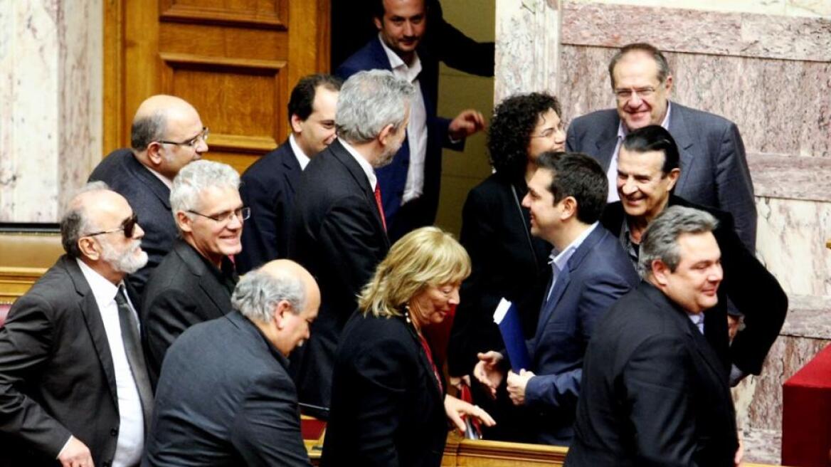 Αναβλήθηκε η συζήτηση της πρώτης Πράξης Νομοθετικού Περιεχομένου του ΣΥΡΙΖΑ στη Βουλή