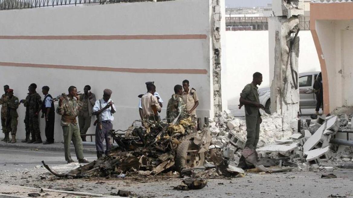 Σομαλία: Δέκα νεκροί από την έκρηξη παγιδευμένου αυτοκινήτου