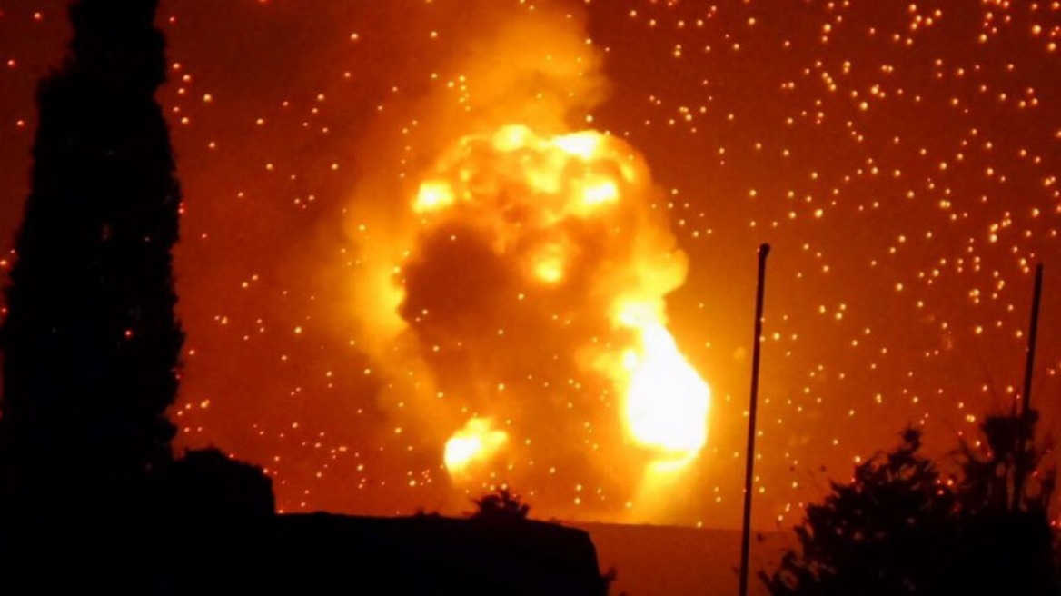 Υεμένη: 25 νεκροί και 398 τραυματίες από αεροπορικές επιθέσεις σε βάσεις πυραύλων