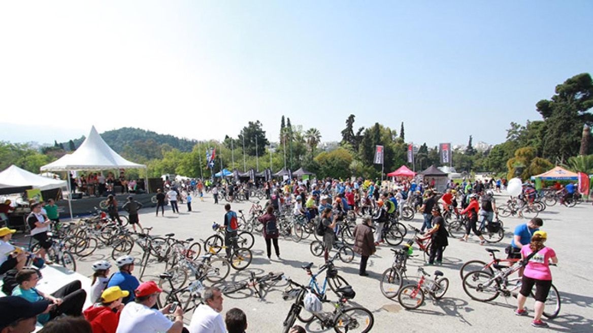 Γέμισε ποδήλατα η Αθήνα για τον 22ο ποδηλατικό γύρο