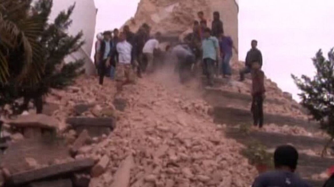 Τα πιο συγκλονιστικά βίντεο από τον σεισμό στο Νεπάλ