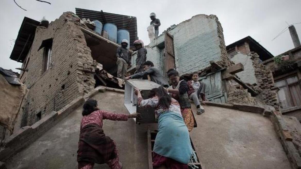 Απέραντο νεκροταφείο το Νεπάλ - Ταραχές στο Κατμαντού