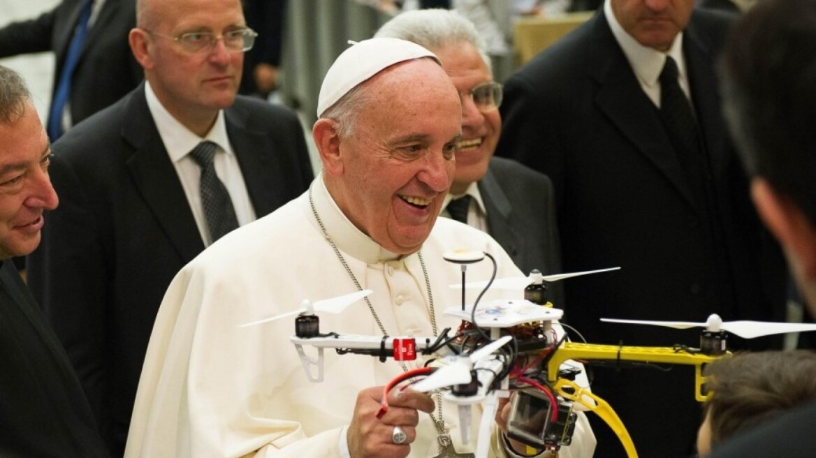 Βατικανό: Ο Πάπας απέκτησε το δικό του drone!