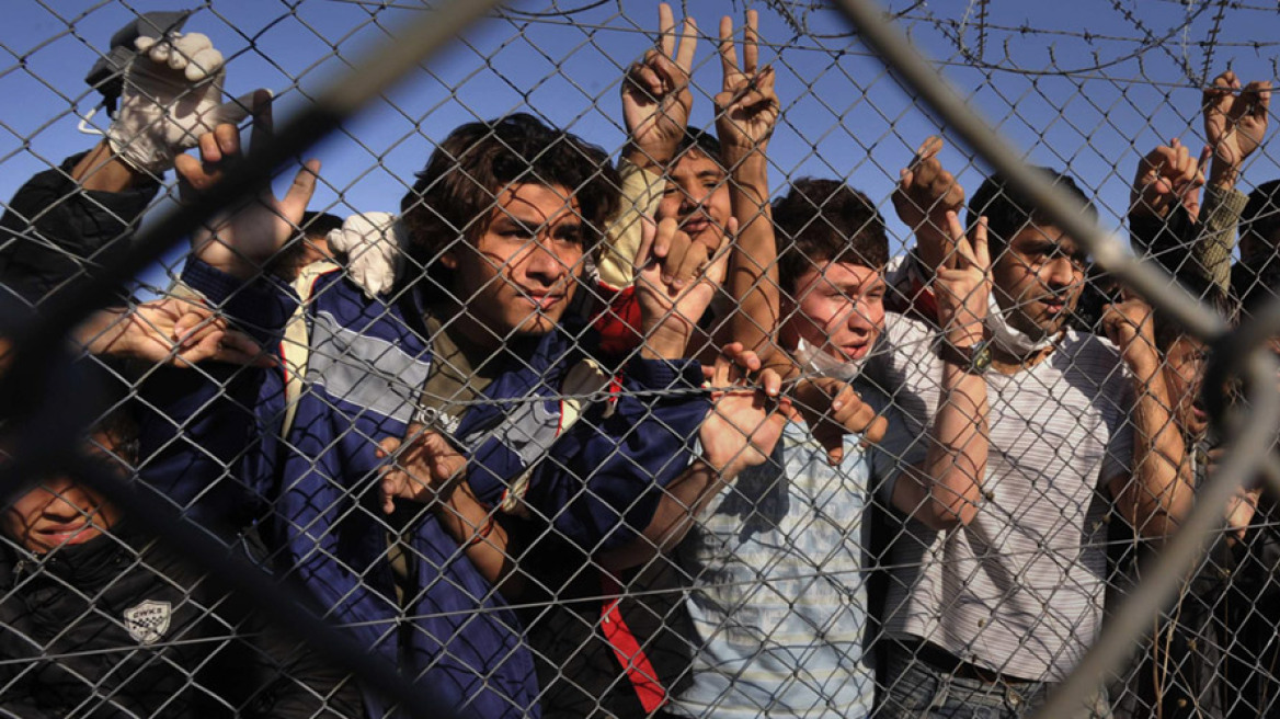 Σύρος μετανάστης συνελήφθη να μεταφέρει 208.000 ευρώ!