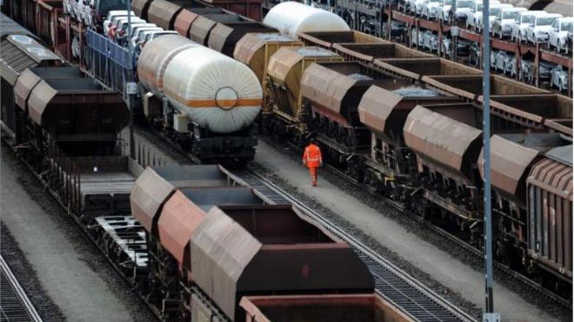 Γερμανία: Mισό δισεκατομμύριο θα κοστίσει η απεργία των τρένων 