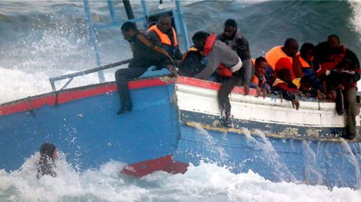 Περισσότεροι από 3.000 πρόσφυγες αποβιβάζονται στις ιταλικές ακτές