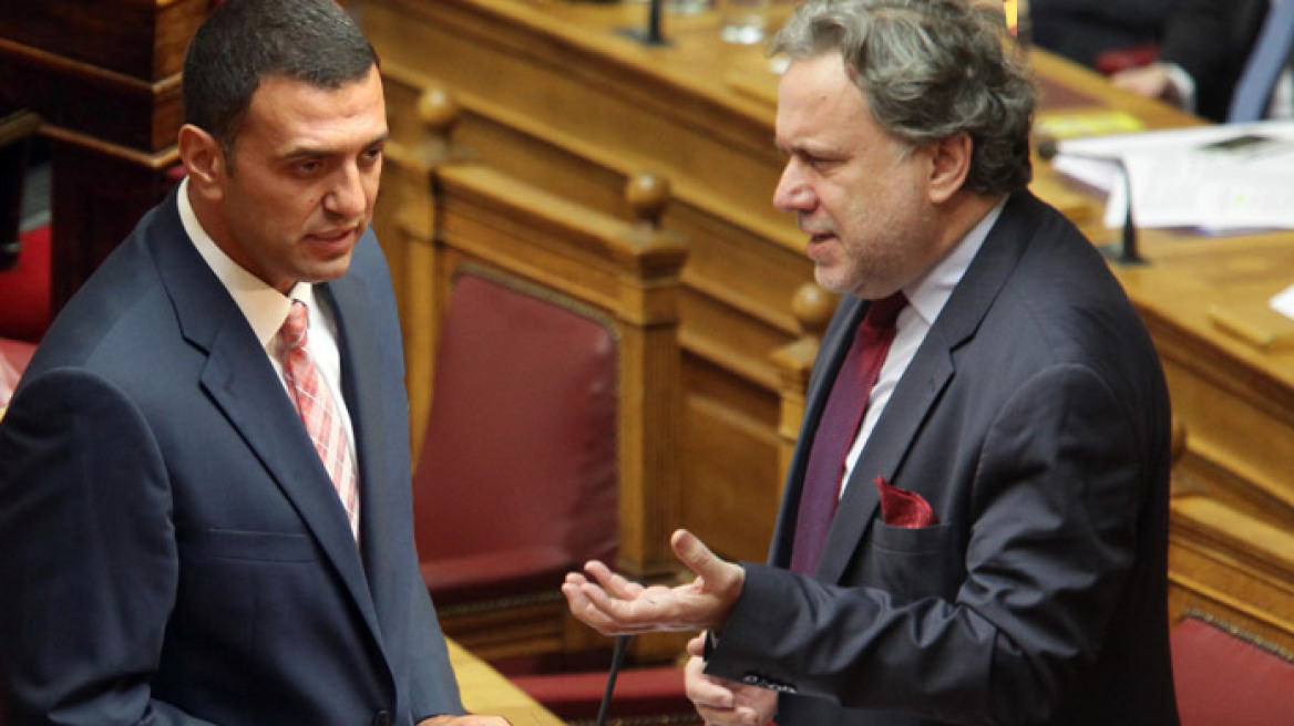 Βουλή: Αποχώρησαν ΝΔ και ΠΑΣΟΚ λόγω 15 κυβερνητικών τροπολογιών!