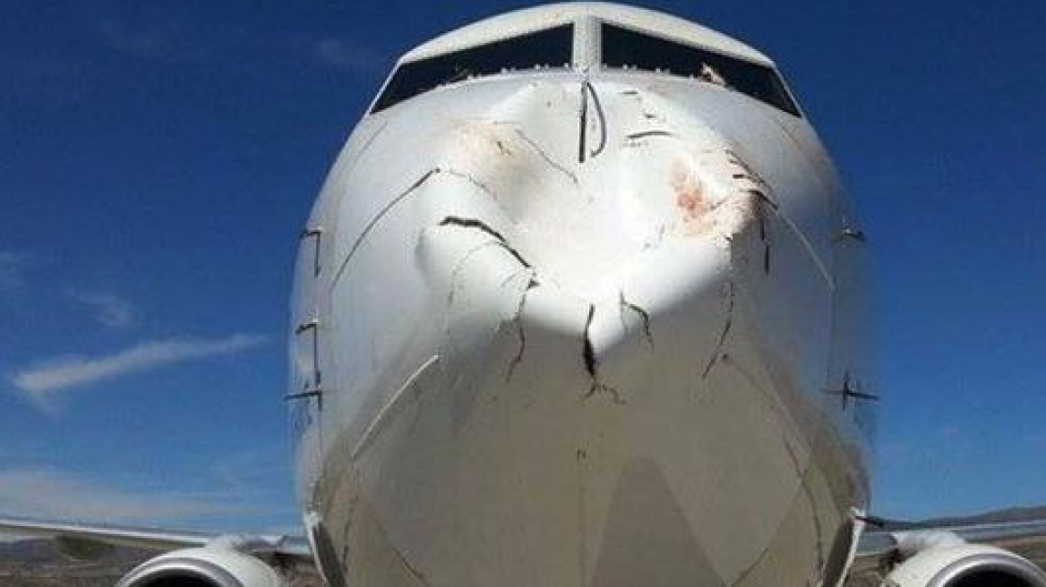 Δείτε την απίστευτη ζημιά που έκανε σε Boeing η σύγκρουση με πτηνό κατά την προσγείωση