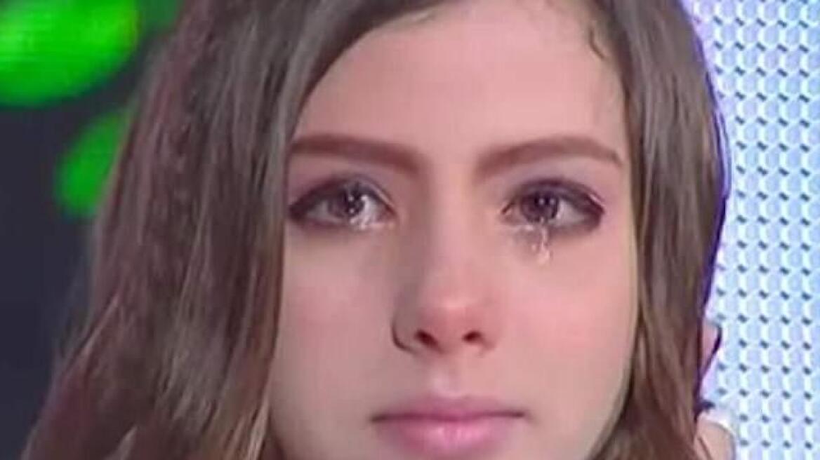Απαράδεκτη φάρσα τηλεοπτικού σόου σε βάρος 13χρονης που μεγαλώνει μακριά από τη μαμά της