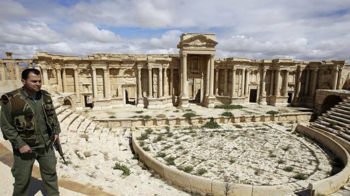 Συρία: Σε απόσταση αναπνοής από την αρχαία πόλη Παλμύρα οι τζιχαντιστές