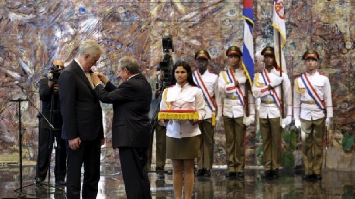 Ήταν όνειρό μου να συναντήσω τον Φιντέλ Κάστρο, εξομολογήθηκε ο πρόεδρος της Σερβίας