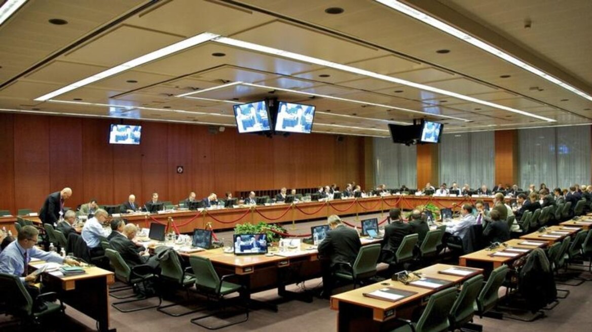 Bloomberg: Πιθανή τηλεδιάσκεψη Euroworking Group την Πέμπτη