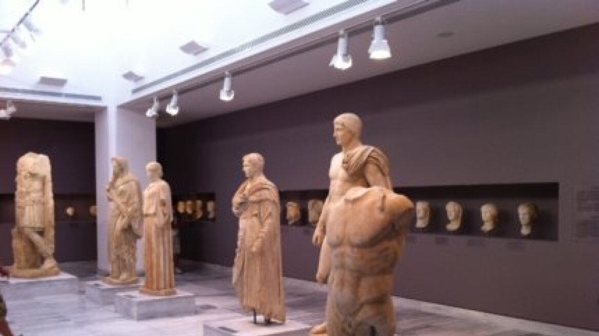 Τουρίστρια έσπασε μινωικό πιθάρι στο Αρχαιολογικό Μουσείο Ηρακλείου! 
