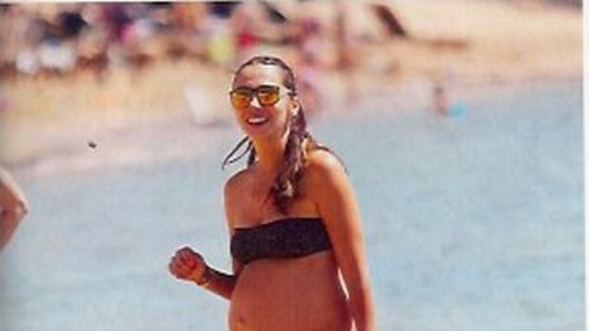Ολυμπία Χοψονίδου: Για μπάνιο στον έβδομο μήνα της εγκυμοσύνης της 