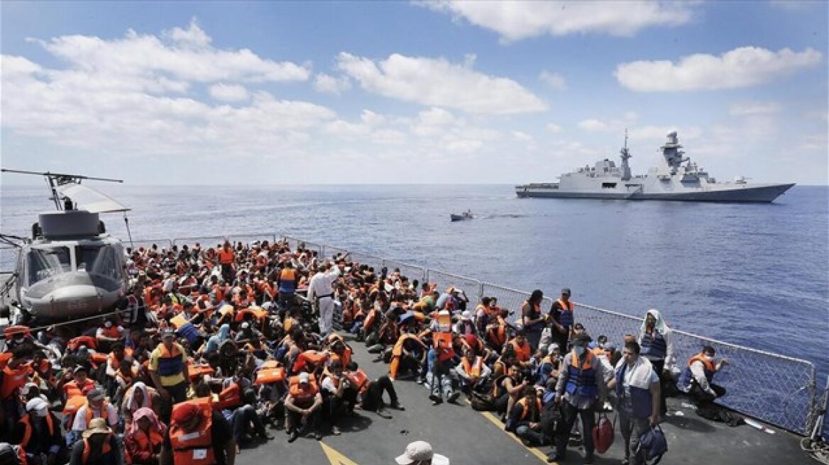 Περισσότεροι από 4.200 μετανάστες διασώθηκαν στη Μεσόγειο το τελευταίο 24ωρο